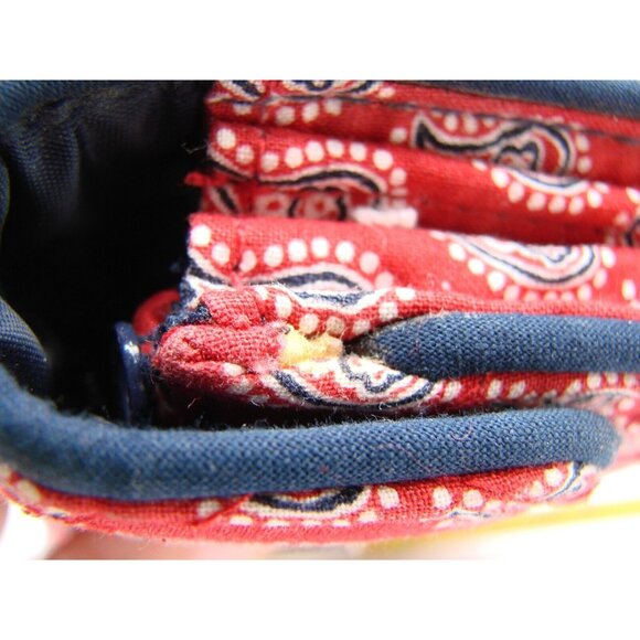 Vera Bradley Red Bandana Petite Paisley Printed Turnlock Wristlet Wallet Quilted - Picture 7 of 12